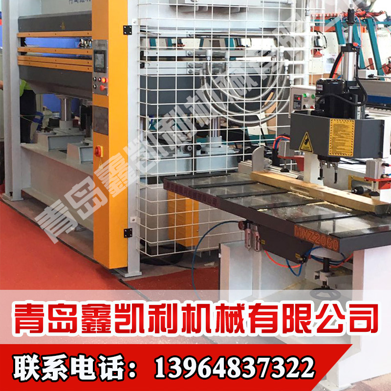 貼面熱壓機(jī)出現(xiàn)漏油情況怎么辦？